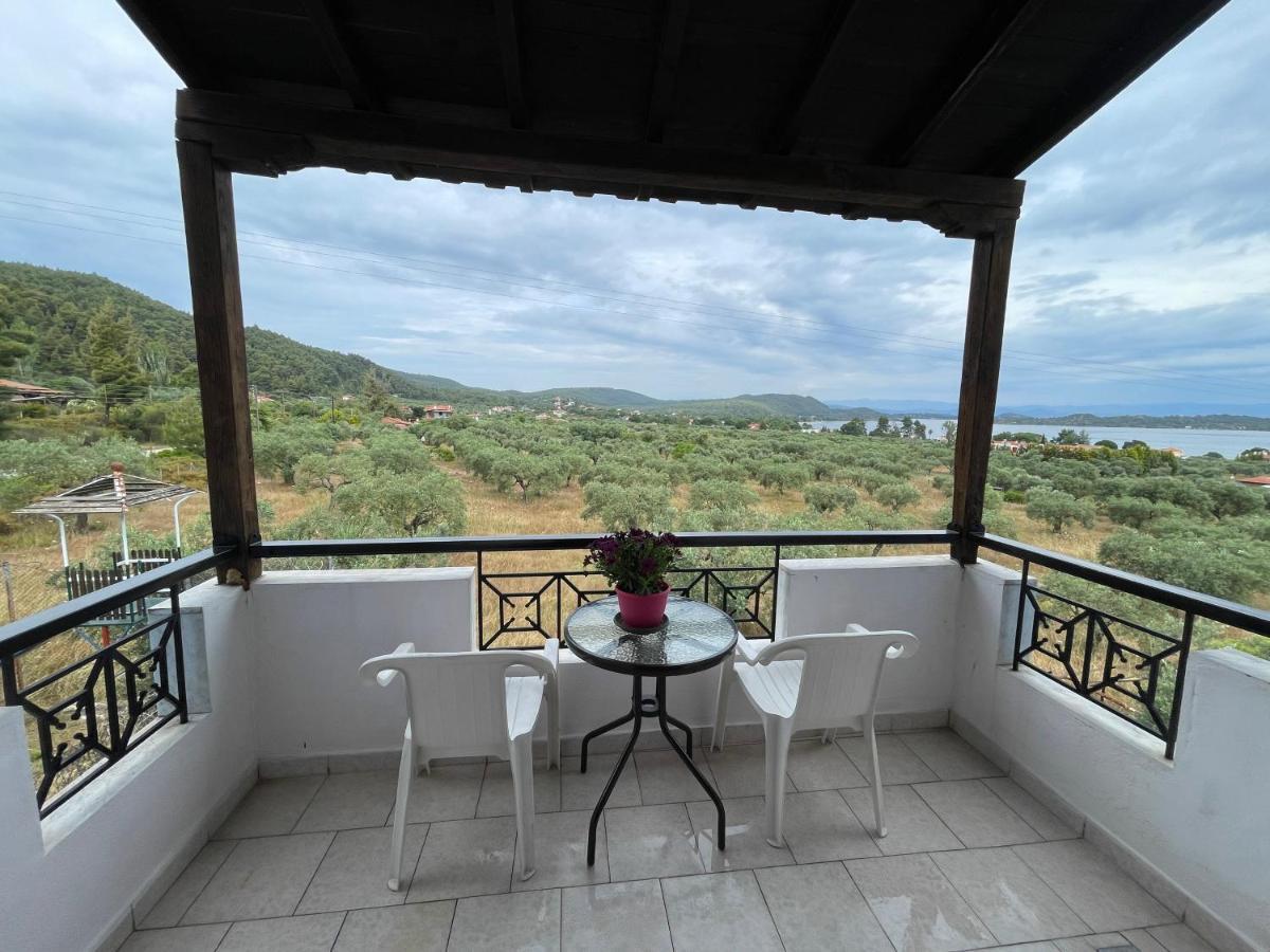 Balconaki Apartments In Vourvourou Exterior foto